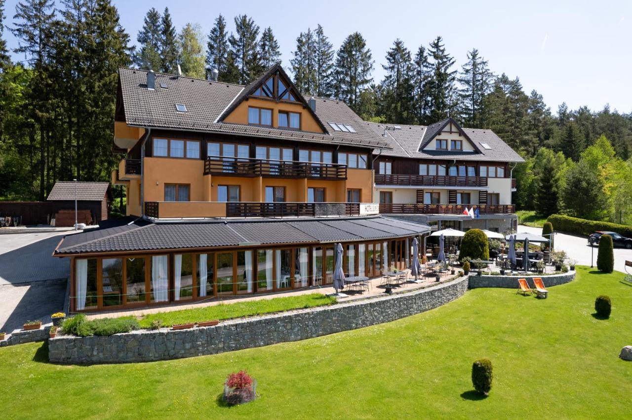 Hotel Slunecna Louka Липно над Вълтава Екстериор снимка